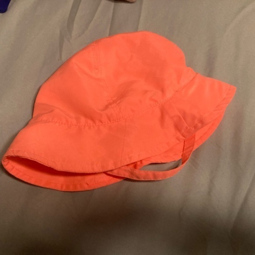 Infant toddler beach bucket hat “peach smoothie”